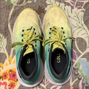 New balance running shoes